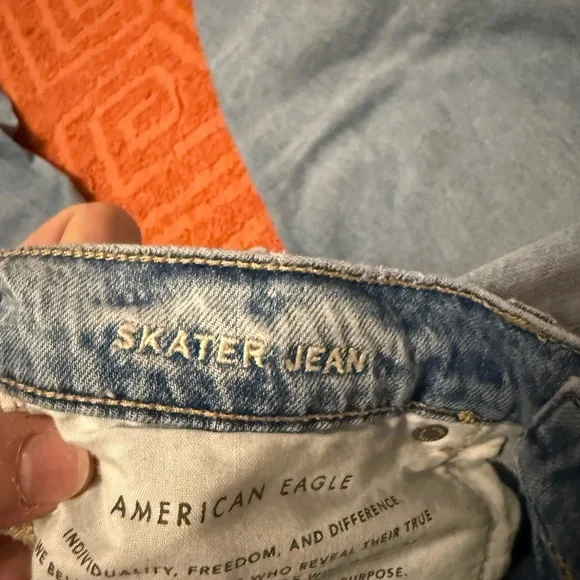 American Eagle Outfitters Light Blue Distressed Flare Jeans - Picture 5 of 5